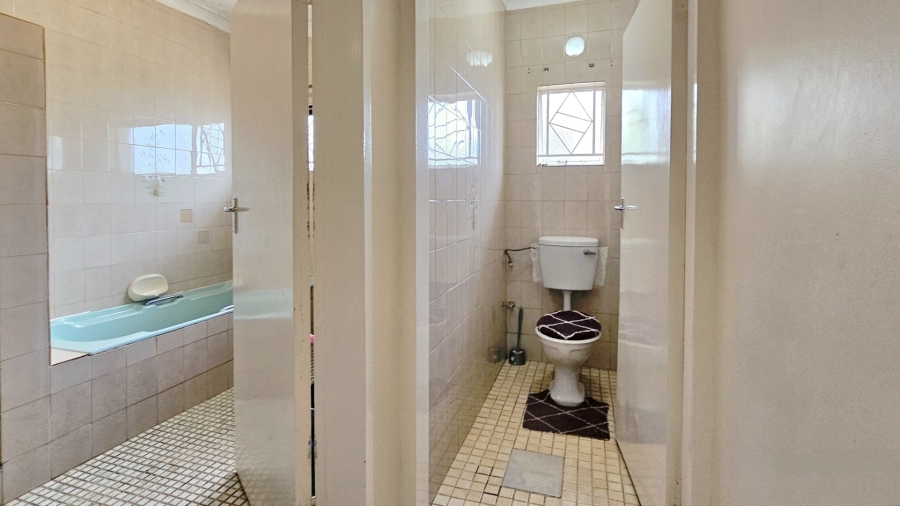 3 Bedroom Property for Sale in Generaal De Wet Free State